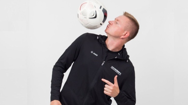 Dużo sportowych emocji od piątku na boisku w Wołczkowie. Rusza II edycja turnieju WB Cup. Oprócz tego, będzie niespodzianka: wystąpi tam znany freestylowiec.