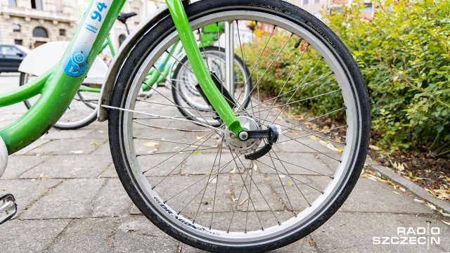 Kolejny wypadek na szczecińskich ulicach. Przy przejściu dla pieszych na ulicy Taczaka samochód osobowy potrącił 17-letniego rowerzystę.