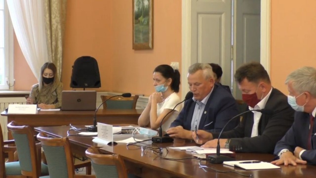 Ogród Dendrologiczny w Przelewicach nie przejdzie w ręce Krajowego Ośrodka Wsparcia Rolnictwa.