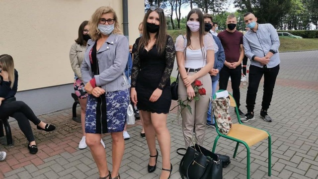 Zespół Szkół Rolniczych Centrum Kształcenia Zawodowego w Świdwinie przechodzi na hybrydowy tryb nauki.