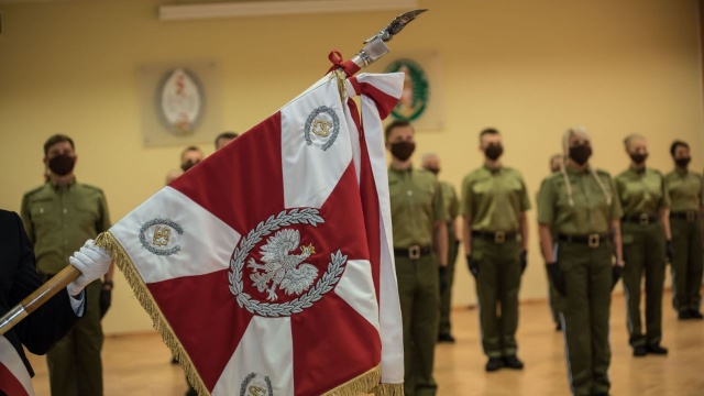 18 nowych funkcjonariuszy rozpoczęło służbę w Morskim Oddziale Straży Granicznej. Zostali oni wcieleni do jednostki na początku września. To 11 kobiet i 7 mężczyzn.