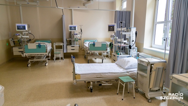 Dwie starsze osoby zmarły w szpitalu przy Arkońskiej, mamy 18 nowych osób zakażonych koronawirusem w naszym mieście i regionie - informuje szczeciński Sanepid.
