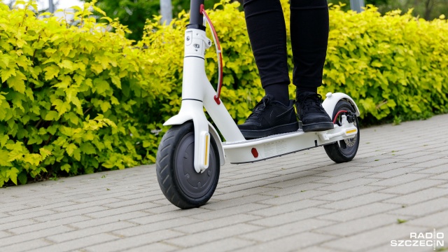 Rowerem jeździ rowerzysta, na deskorolce - deskorolkarz, a kto jeździ hulajnogą W środę ostatni dzień konkursu, w którym można wymyślić nazwę.