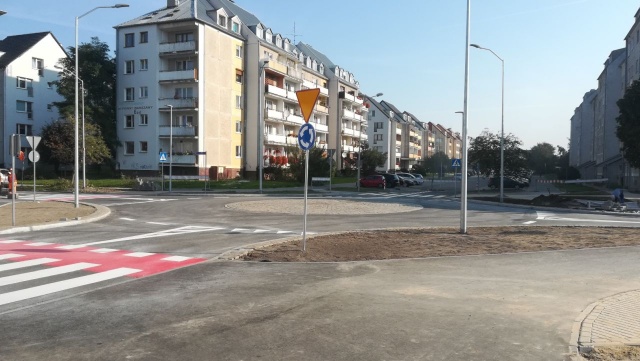 Minirondo u zbiegu ul. Miłej z ul. Powstańców Warszawy w Stargardzie jest już gotowe.