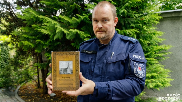 Na tę książkę poświęcił kilka lat swojej pracy. Mowa o komisarzu doktorze Marku Łuczaku i jego nowej publikacji Zaginiony skarbiec kamieński.