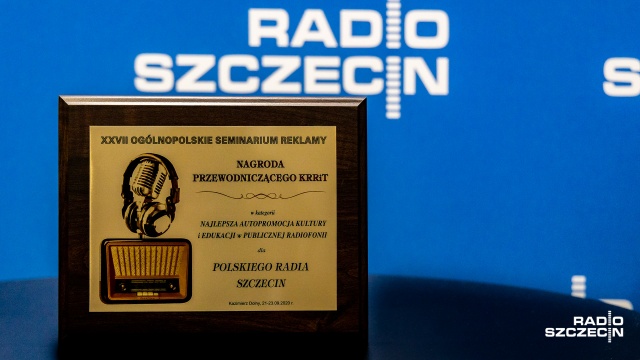 Radio Belfer Radia Szczecin wyróżniony. A dokładnie: jego autopromocja. Otrzymaliśmy nagrodę od Krajowej Rady Radiofonii i Telewizji za Najlepszą Autopromocję Kultury i Edukacji w Publicznej Radiofonii.