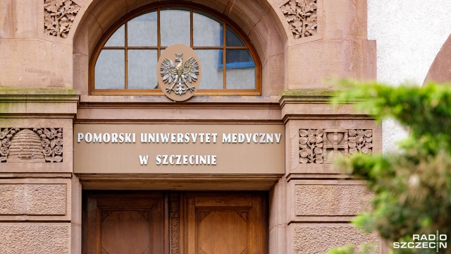 Wymazobus przyjedzie do studentów i pracowników Pomorskiego Uniwersytetu Medycznego w Szczecinie. Chodzi o osoby, które będą podejrzewać u siebie zakażenie.