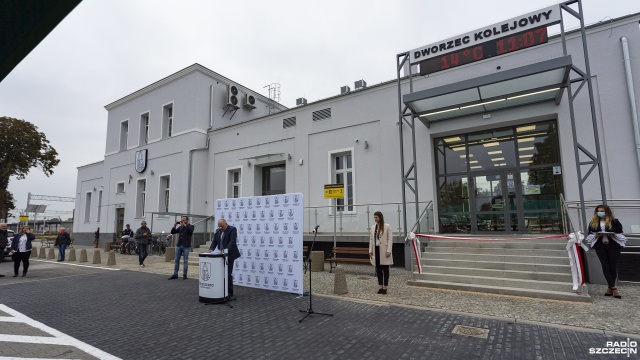 Zakończył się remont dworca w Choszcznie. Przebudowana została poczekalnia, odnowiono też bufet i kasy biletowe.
