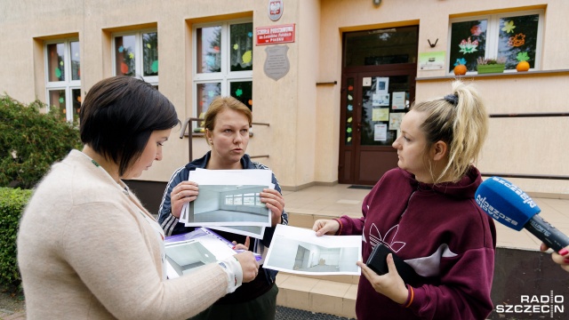 W miejscowości Piasek w gminie Cedynia, rodzice stoją murem za szkołą, którą burmistrz chce oddać stowarzyszeniu Zachodniopomorski Uniwersytet Ludowy.