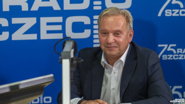 Nauka zdalna nie ma szans w pełni zastąpić tej tradycyjnej - mówił w Rozmowie pod Krawatem na naszej antenie profesor Waldemar Urbanik, rektor Wyższej Szkoły Humanistycznej Towarzystwa Wiedzy Powszechnej.