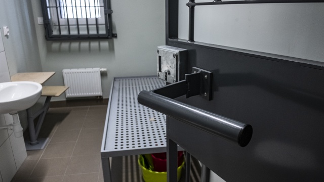 Stare poniemieckie baraki zamienili na nowe budynki mieszkalne. Służba Więzienna zaprezentowała Zakład Karny w Stargardzie po przebudowie.