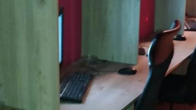 Kawiarenka internetowa w Szczecinku działała jak centrum gier hazardowych. Jej zarządca został zatrzymany przez służby.