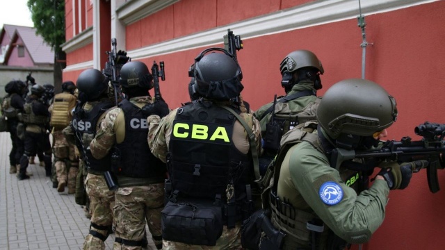 Agenci Centralnego Biura Antykorupcyjnego przeszukali kilka miejsc w Wielkopolsce i na Mazowszu, miedzy innymi stołeczny ratusz.