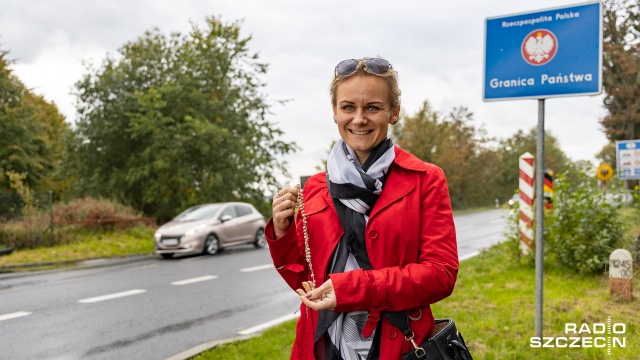 Na przejściu granicznym z Niemcami w Rosówku, zebrała się w środę grupa uczestników akcji Różaniec do Granic.