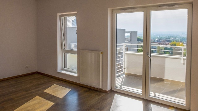 W tym roku miasto przygotowało dwa kompleksowo wyposażone lokale. Program skierowany jest do rodzin - z co najmniej czworgiem dzieci - których nie stać na zakup mieszkania.