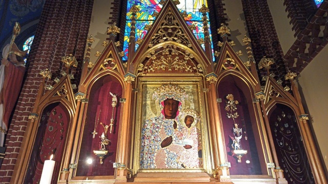 Metropolita poznański i przewodniczący Konferencji Episkopatu Polski arcybiskup Stanisław Gądecki będzie przewodniczył mszy św. w 2. rocznicę koronacji obrazu Matki Bożej Zwycięskiej w Bazylice Mniejszej przy ul. Bogurodzicy w Szczecinie.