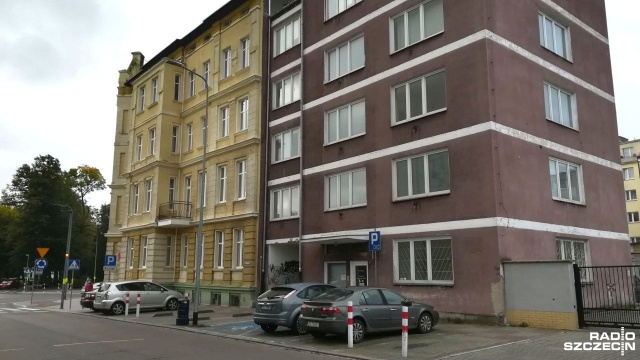 Stowarzyszenie Feniks, które od 20 lat realizuje w Kołobrzegu projekty związane ze zdrowiem psychicznym, otrzymało od miasta czteropiętrowy budynek przy ulicy Waryńskiego na stworzenie Centrum Zdrowia Psychicznego.