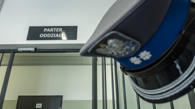 Pięć lat więzienia - tyle grozi młodemu mężczyźnie za serię kradzieży.
