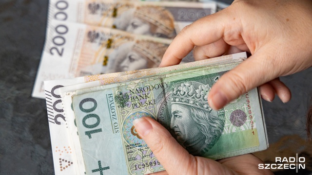 Najpóźniej w ciągu tygodnia opublikujemy listę rankingową, wtedy też uruchomione zostaną wypłaty - zapowiedział we wtorek w naszej audycji interwencyjnej Czas Reakcji dyrektor Wojewódzkiego Urzędu Pracy w Szczecinie Andrzej Przewoda.