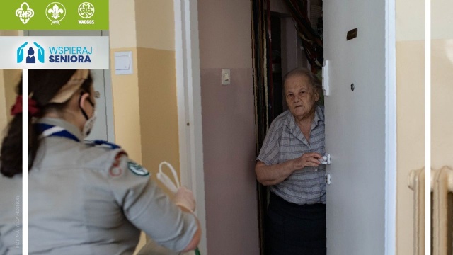 W całej Polsce w gotowości do pomocy w czasie epidemii są tysiące harcerzy. Dwie główne organizacje - Związek Harcerstwa Polskiego i Związek Harcerstwa Rzeczypospolitej - koordynują swoje działania i pomagają potrzebującym już od wiosny, czyli pierwszej fali zakażeń koronawirusem.