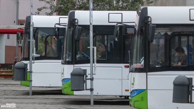 Rząd przeznaczył kolejne pieniądze dla gmin i powiatów na połączenia autobusowe.