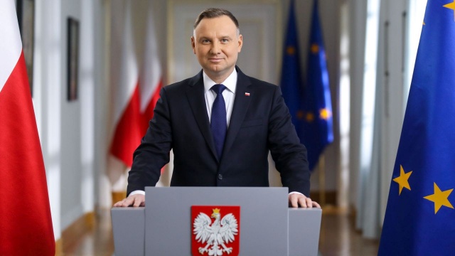 102 lata temu spełniło się wielkie pragnienie pokoleń Polaków. Państwo polskie wróciło na mapę świata. Polska odzyskała niepodległość Urzeczywistniło się marzenie, za które wielu naszych rodaków zapłaciło najwyższą cenę - cenę własnego życia. Pamiętajmy o nich w tym wyjątkowym dniu.