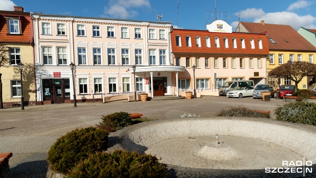 To dobra informacja dla mieszkańców Połczyna-Zdroju. W tamtejszym ratuszu zostały podpisane cztery umowy na roboty budowlane.