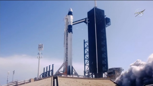 Już tylko godziny zostały do kolejnego w tym roku historycznego startu komercyjnej rakiety Falcon 9 z przylądka Canaveral na Florydzie.
