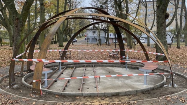 Nowe miejsce wypoczynku powstaje w Międzyzdrojach. Budowla powstaje w ramach projektu Morze Zieleni.