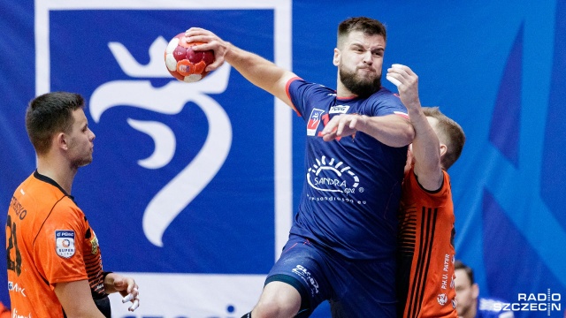 Twierdza Szczecin padła. Piłkarze ręczni Sandry SPA Pogoni doznali pierwszej porażki we własnej hali przegrywając z Zagłębiem Lubin 30:32 w zaległym meczu Superligi.
