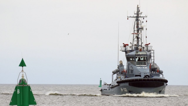 Holownik, po raz pierwszy do Portu Wojennego w Świnoujściu wszedł w czwartek po południu. W najbliższych dniach będzie technicznie przekazany 8. Flotylli Obrony Wybrzeża.