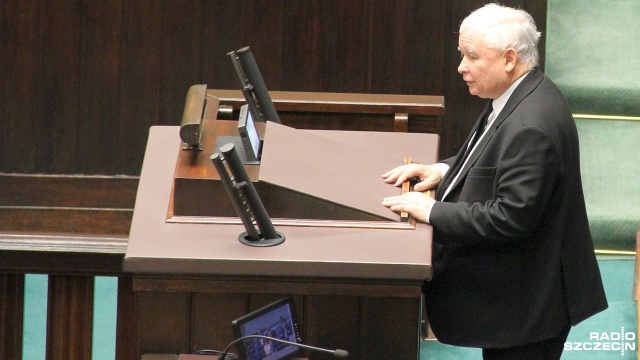 Klub Koalicji Obywatelskiej złożył w Sejmie wniosek o wyrażenie wotum nieufności wobec wicepremiera Jarosława Kaczyńskiego.