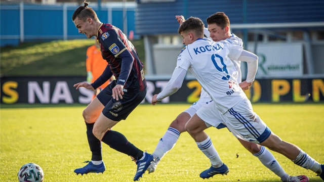 Piłkarze Pogoni chcą odczarować stadion w Zabrzu i zdobyć w piątek na Górnym Śląsku komplet punktów w rozgrywkach o mistrzostwo Polski.