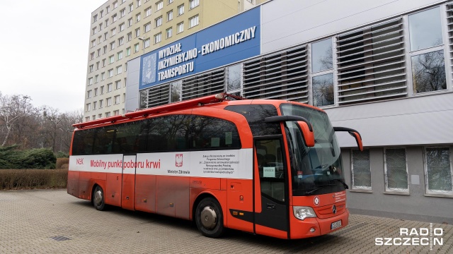 To już druga edycja tej akcji. Studenci mogli oddawać krew w mobilnym punkcie Regionalnego Centrum Krwiodawstwa i Krwiolecznictwa w Szczecinie.