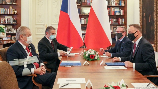 Prezydent Czech Milo Zeman w sporze o budżet Unii Europejskiej poparł stanowisko Polski i Węgier.