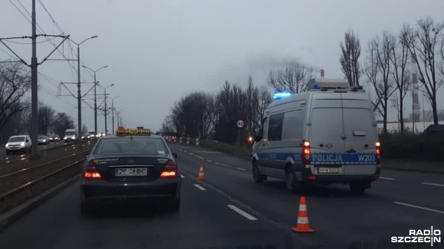Kolizja TIR-a z samochodem osobowym na ulicy Gdańskiej w Szczecinie.