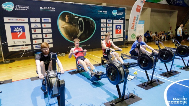 W Szczecińskim Domu Sportu przy ulicy Wąskiej zakończyły się XXIII Mistrzostwa Szczecina w ergometrze wioślarskim.