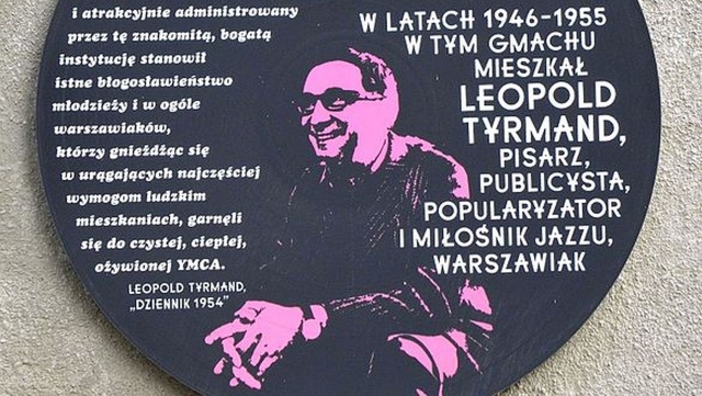 Darłowo naprawdę wczoraj - to tytuł wystawy plenerowej przygotowanej w tym mieście w związku z obchodzonym Rokiem Leopolda Tyrmanda.