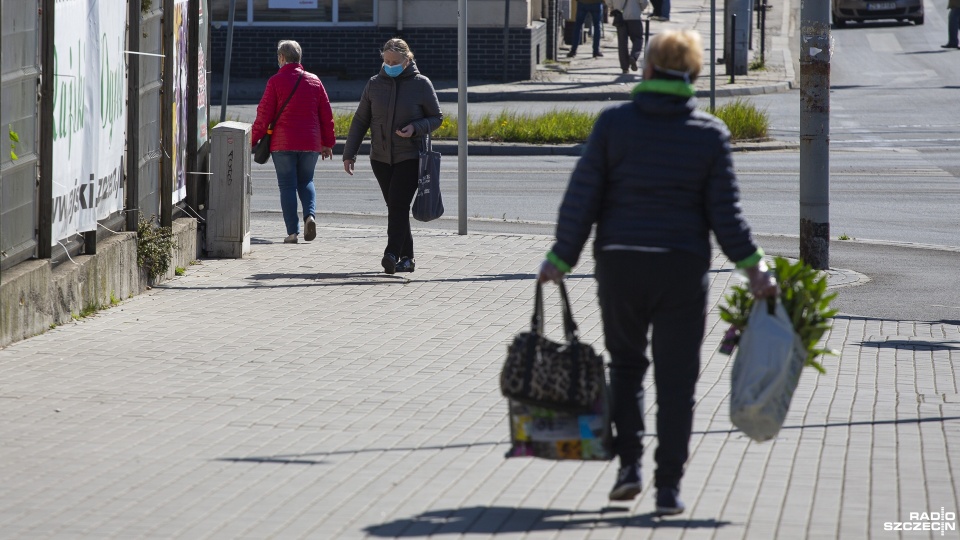 Złagodzone są też przepisy dotyczące handlu - w sklepach, które mają powyżej 100 metrów kwadratowych może przebywać 1 osoba na 15 metrów kwadratowych. Fot. Mateusz Papke [Radio Szczecin]