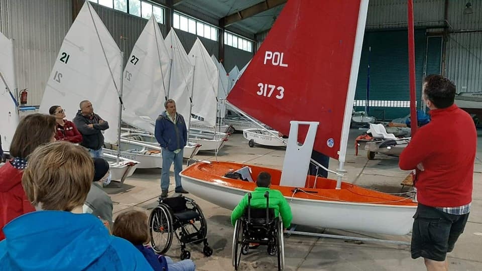 Żeglarze będą pływać na jachtach Hansa 303, które są dostosowane do potrzeb osób niepełnosprawnych. źródło: Centrum Żeglarskie