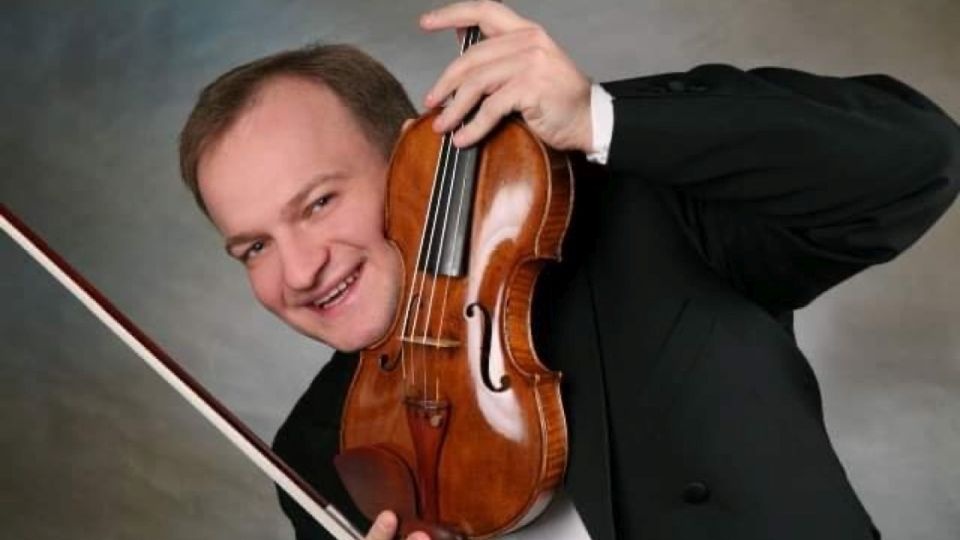 Michał Maciaszczyk – skrzypek zagrał w szczecińskiej katedrze na 4. „Meisinger Music Festival”. Fot. [Materiały prasowe MMF]