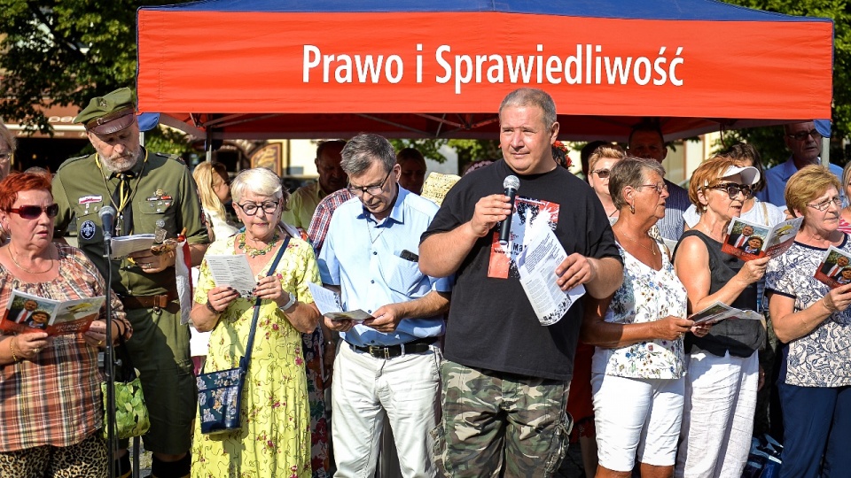 - Tym razem postawimy na okres wojny polsko-bolszewickiej. Będą piosenki związane z walkami Legionów, ale i nie zapomnimy o rocznicy Porozumień Sierpniowych - mówi Leszek Dobrzyński, poseł PiS, pomysłodawca i organizator. Fot. Łukasz Szełemej [Radio Szczecin/Archiwum]