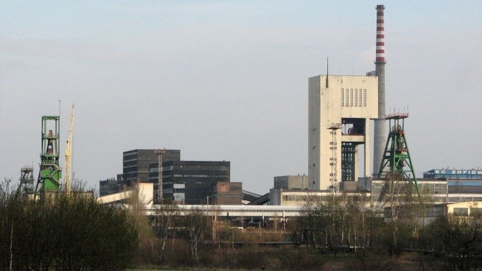 KWK „Manifest Lipcowy” obecnie Zofiówka. źródło: https://pl.wikipedia.org/wiki/Mi%C4%99dzyzak%C5%82adowy_Komitet_Strajkowy_z_siedzib%C4%85_w_KWK_Manifest_Lipcowy