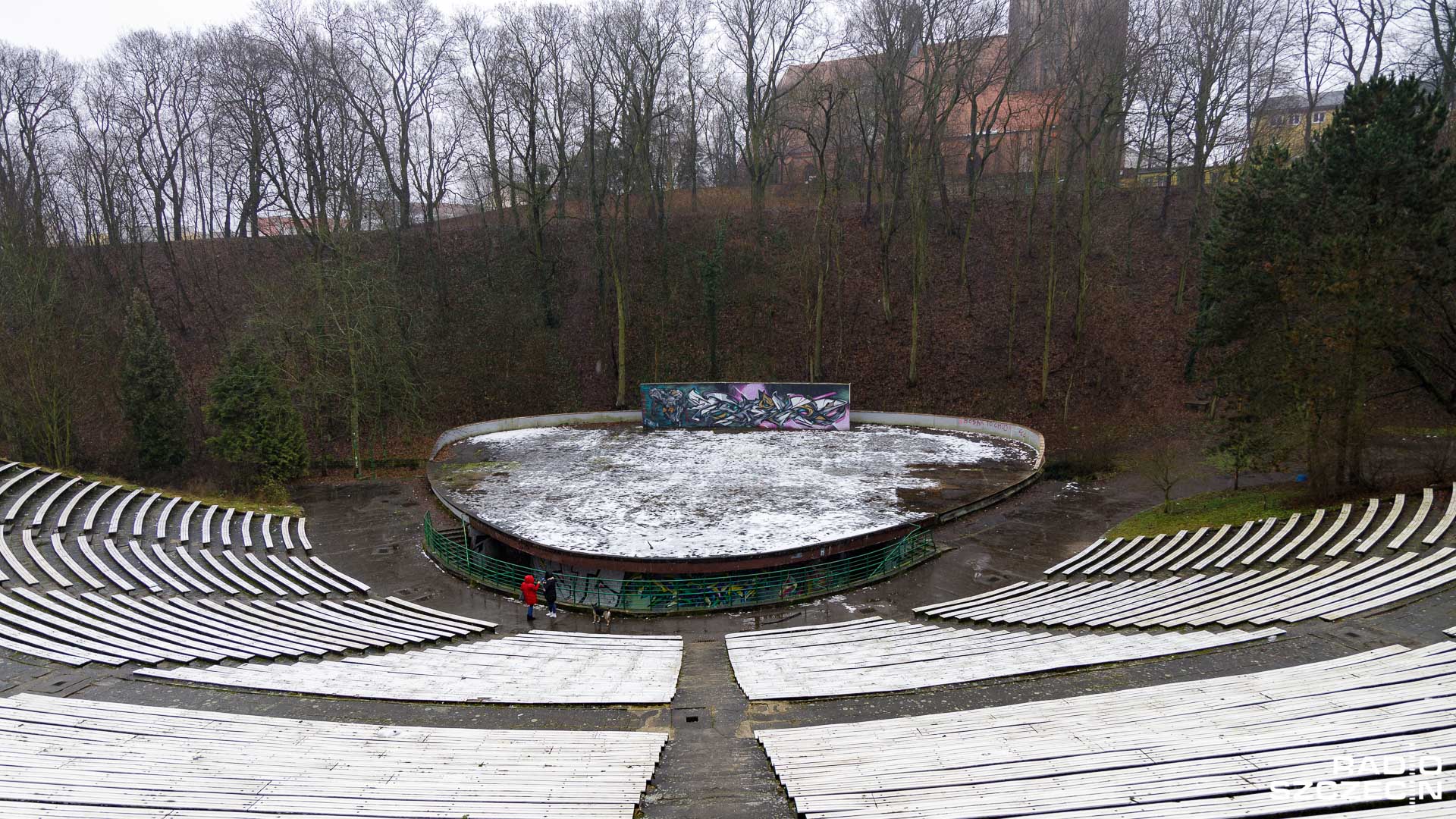 Blisko 26 mln zł brutto zażyczyła sobie firma ze Strzelec Opolskich, która jako jedyna złożyła ofertę w przetargu na modernizację amfiteatru w Stargardzie.