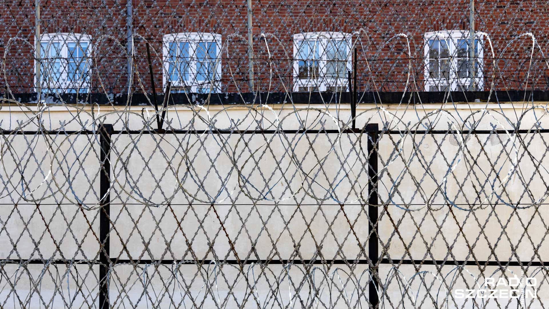 Sześć zarzutów karnych i tymczasowy areszt dla mieszkańca Sławna. 30-latek został zatrzymany przez kryminalnych, po tym jak w odstępie kilku dni miał zaatakować dwóch mężczyzn.