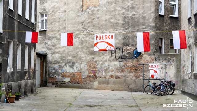 Fot. Robert Stachnik [Radio Szczecin] "Polacy, nic się nie stało." Są kibice, którzy jeszcze nie stracili wiary? [WIDEO, ZDJĘCIA]