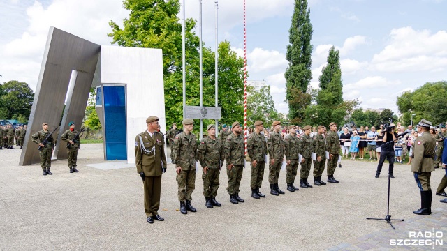 Fot. Robert Stachnik [Radio Szczecin] "Nie ma lepszej pieczęci niepodległości niż Wojsko Polskie" [WIDEO, ZDJĘCIA]