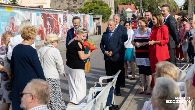 Fot. Robert Stachnik [Radio Szczecin] Patriotyczny mural w Węgorzynie odsłonięty [WIDEO, ZDJĘCIA]