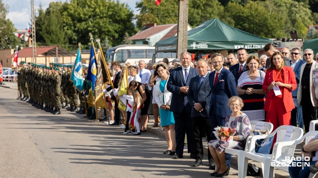 Fot. Robert Stachnik [Radio Szczecin] Patriotyczny mural w Węgorzynie odsłonięty [WIDEO, ZDJĘCIA]