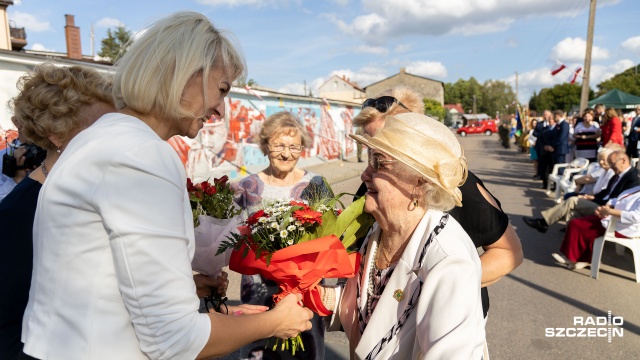 Fot. Robert Stachnik [Radio Szczecin] Patriotyczny mural w Węgorzynie odsłonięty [WIDEO, ZDJĘCIA]